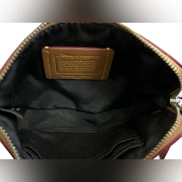 Disney x Coach Limited Edition Mickey Mouse Corner Zip Wristlet - Style F59528 - Picture 5 of 6